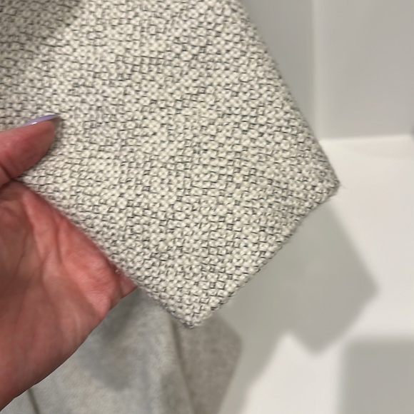 Gorgeous Anne Klein Black and Ivory Tweed Coat size Large - Picture 4 of 7